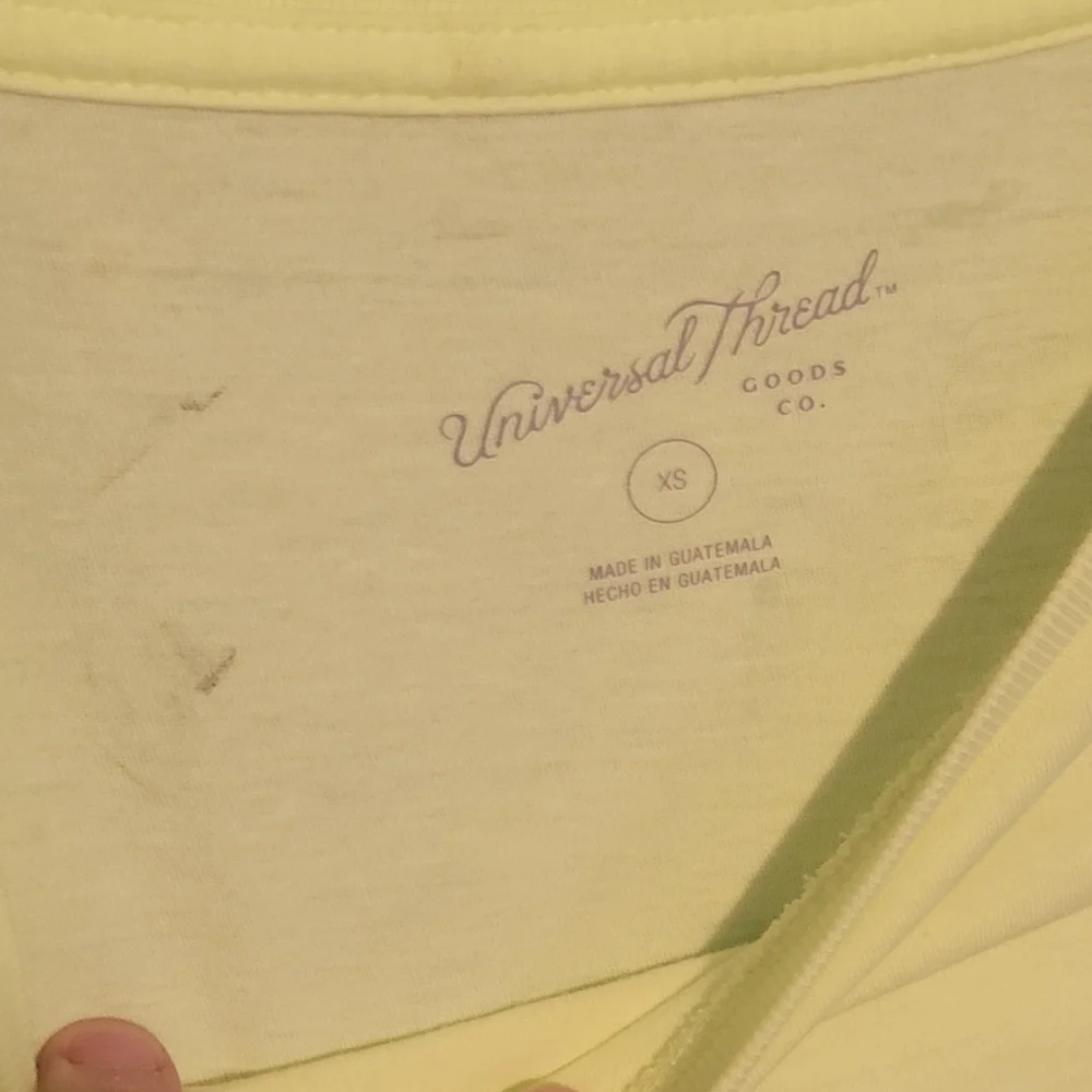 Universal Thread crop top - Picture 2 of 5